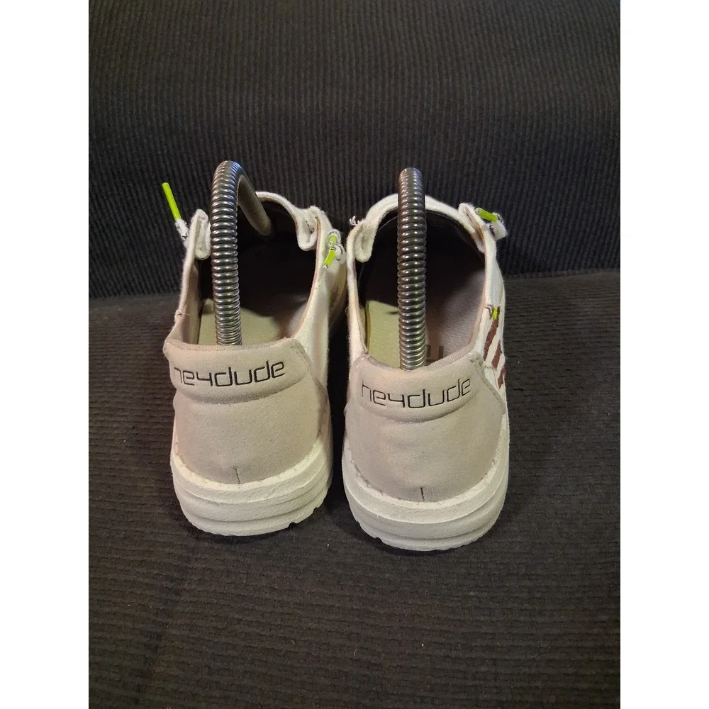 Hey Dude Wendy Star White Canvas Slip On Loafers Women Size 7 121410136